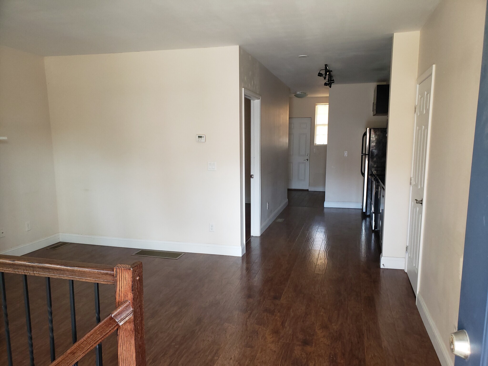 Entry - 74 N 22nd St