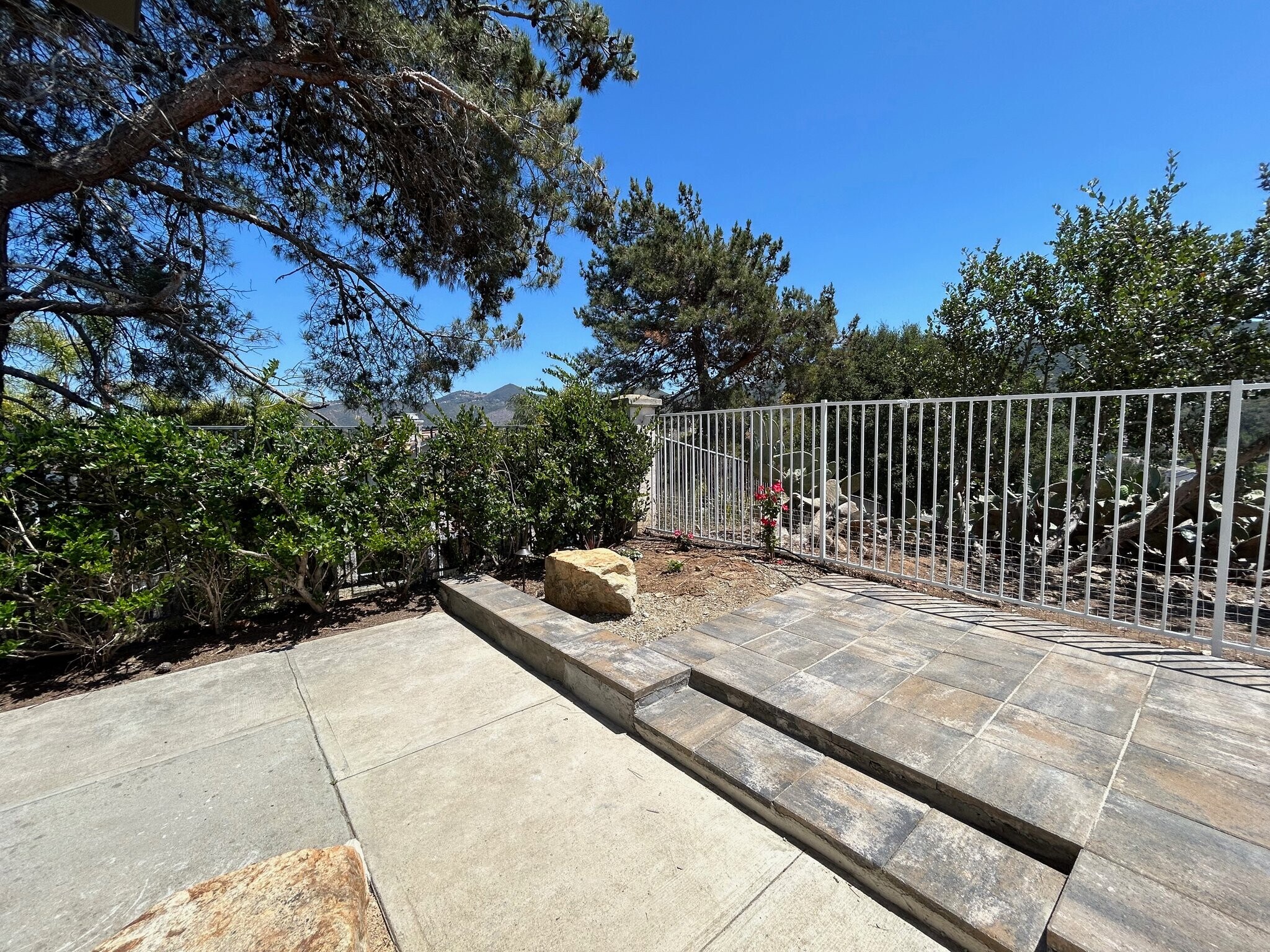 Building Photo - 870 Windridge Cir