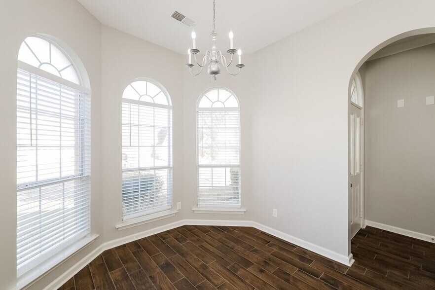 Building Photo - 2781 Java Dr