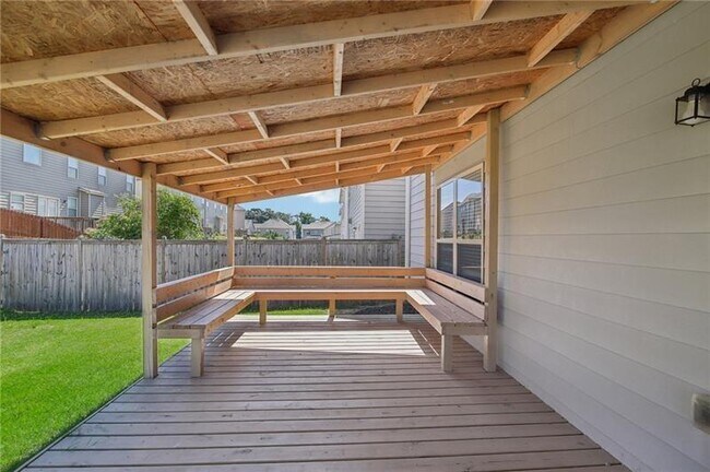 Building Photo - 5770 Rialto Way