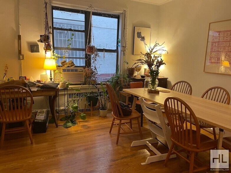 Building Photo - SULLIVAN PLACE / Renovated Full-Floor 1-Be...