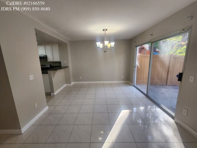 Building Photo - Price Lowered! West Covina 3 Bedroom Condo