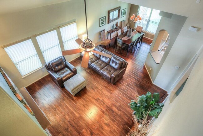 Building Photo - 66 W Spindle Tree Cir