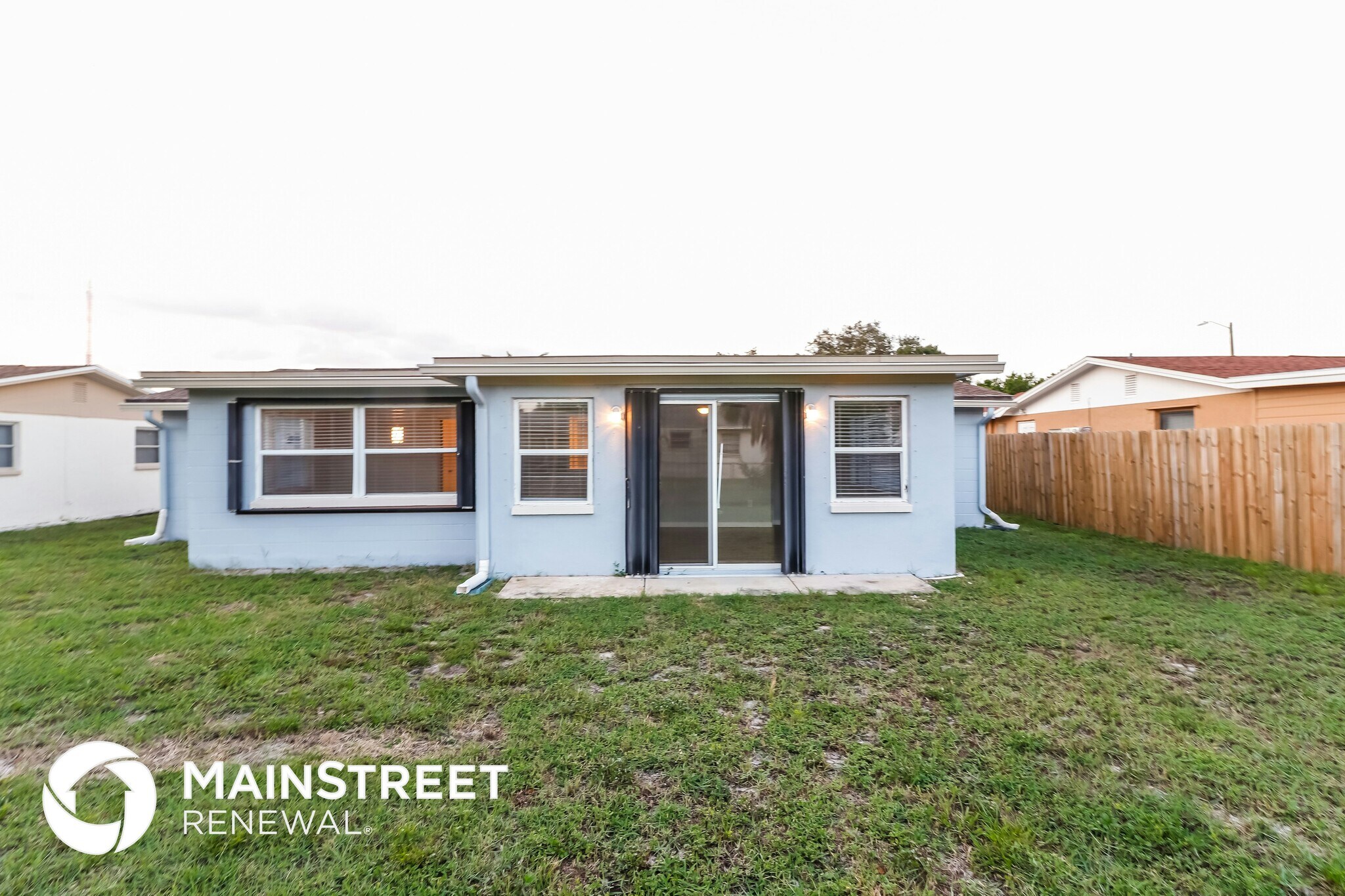 Building Photo - 3040 Brompton Dr