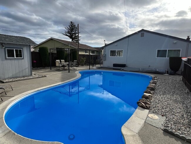 Building Photo - Renovated 3-Bedroom Home w/ Pool in May Valley Neighborhood