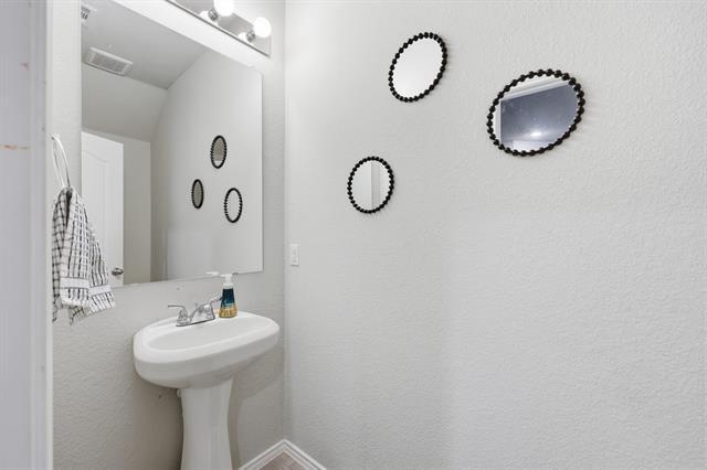 Building Photo - 1243 Jones Trl