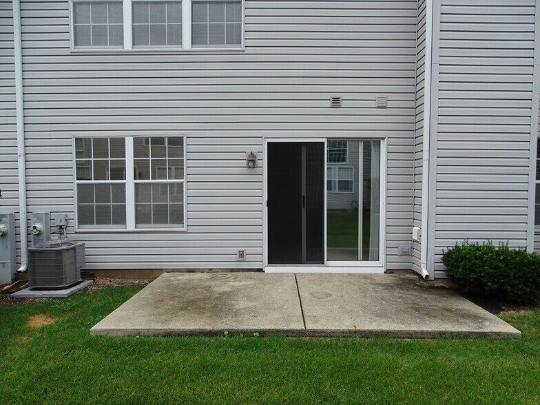 Building Photo - 705 Savannah Lane