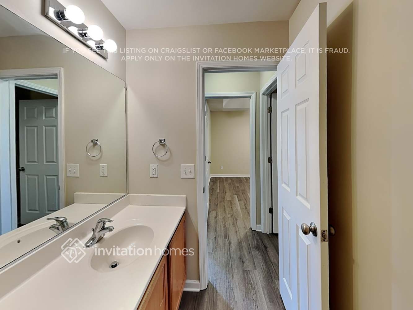 Building Photo - 2120 Centergrove Rd