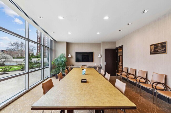 Building Photo - 1 Miranova Pl