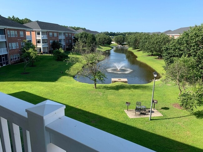 Building Photo - 2-Bedroom, 2-Bath In Azalea Lakes