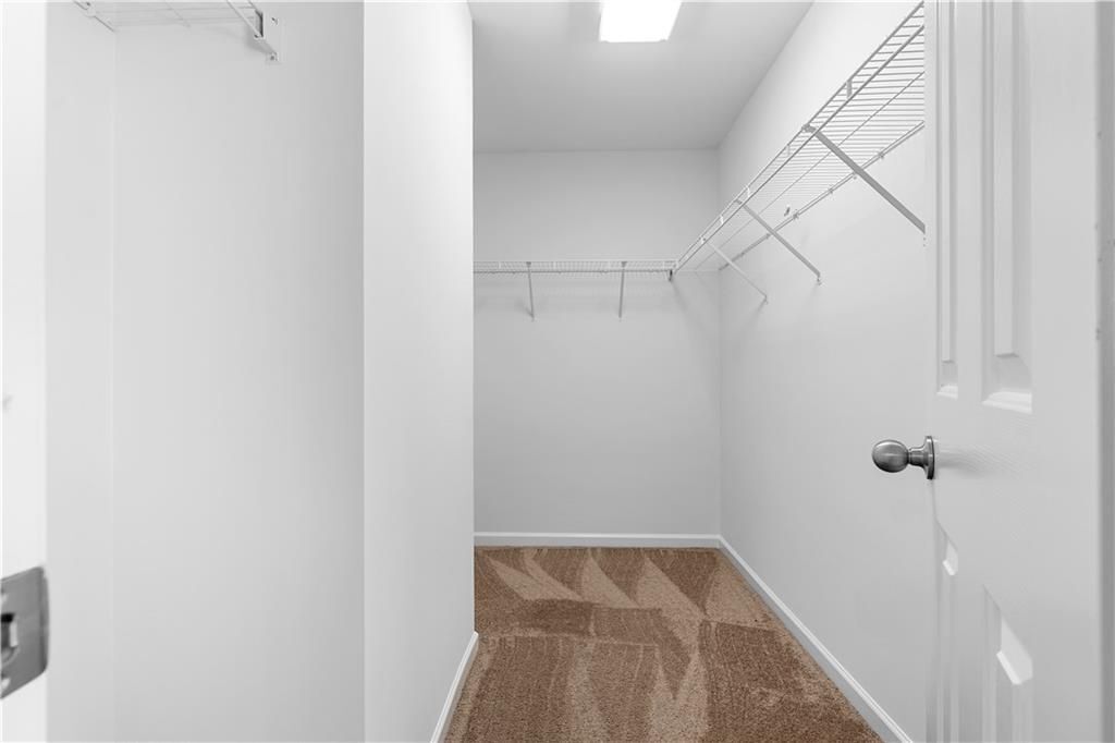 Building Photo - 80 Castle Ct