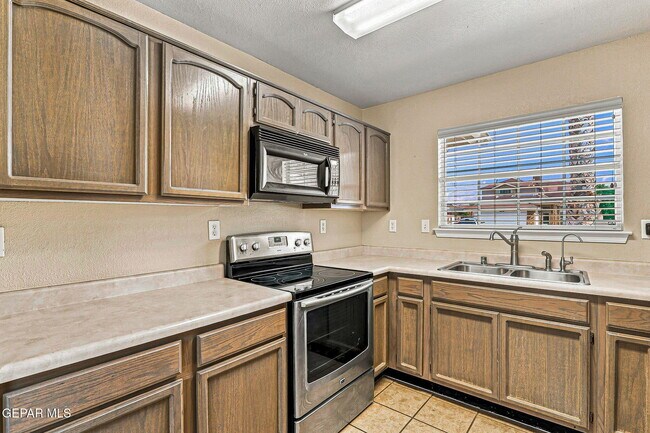 Building Photo - 5657 Rick Husband Dr
