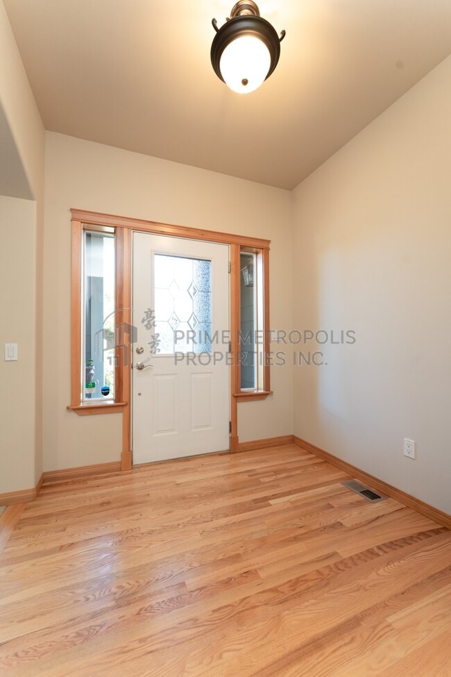 Building Photo - 20322 10th Ave W