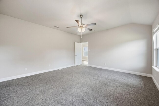 Building Photo - 2008 Apalis Dr