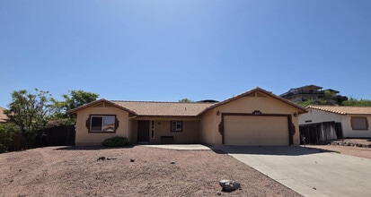 Building Photo - 627 S Azure Dr