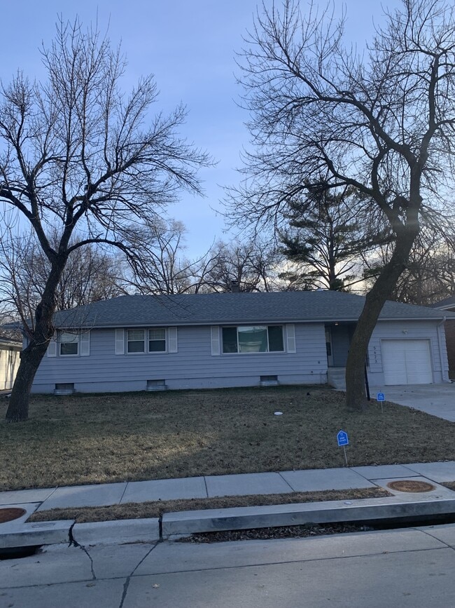 Building Photo - 5623 Sprague St