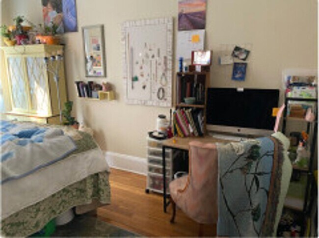 Building Photo - Mission Hill - 2 BR Apartment - 9/1/26 - NO BROKER FEE