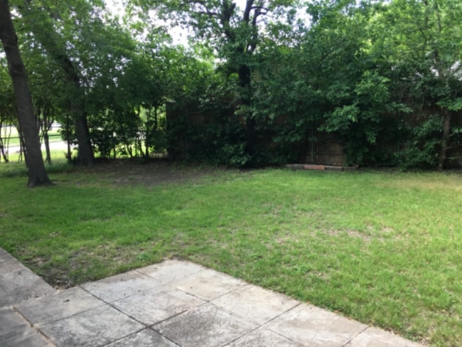 Building Photo - 211 Hanover Ln