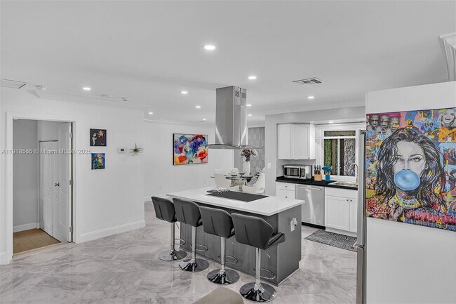 Building Photo - 2191 SW 27th Ln