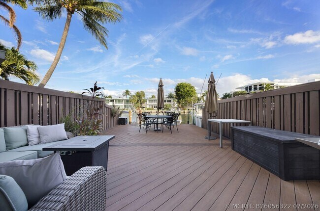 Building Photo - 424 Hendricks Isle