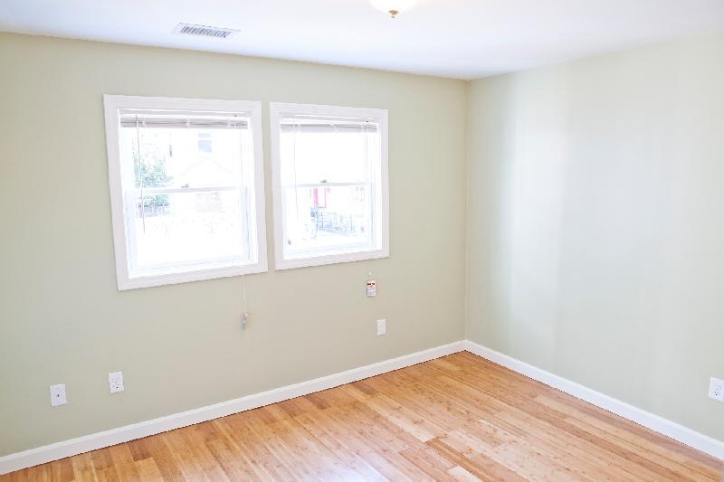 Building Photo - 23 Evergreen St