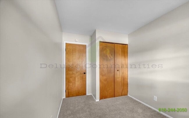 Building Photo - Newly Remodeled 3 Bedroom Kentwood Home! S...