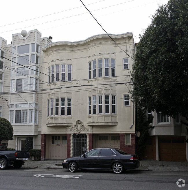 Building Photo - 133 29th St