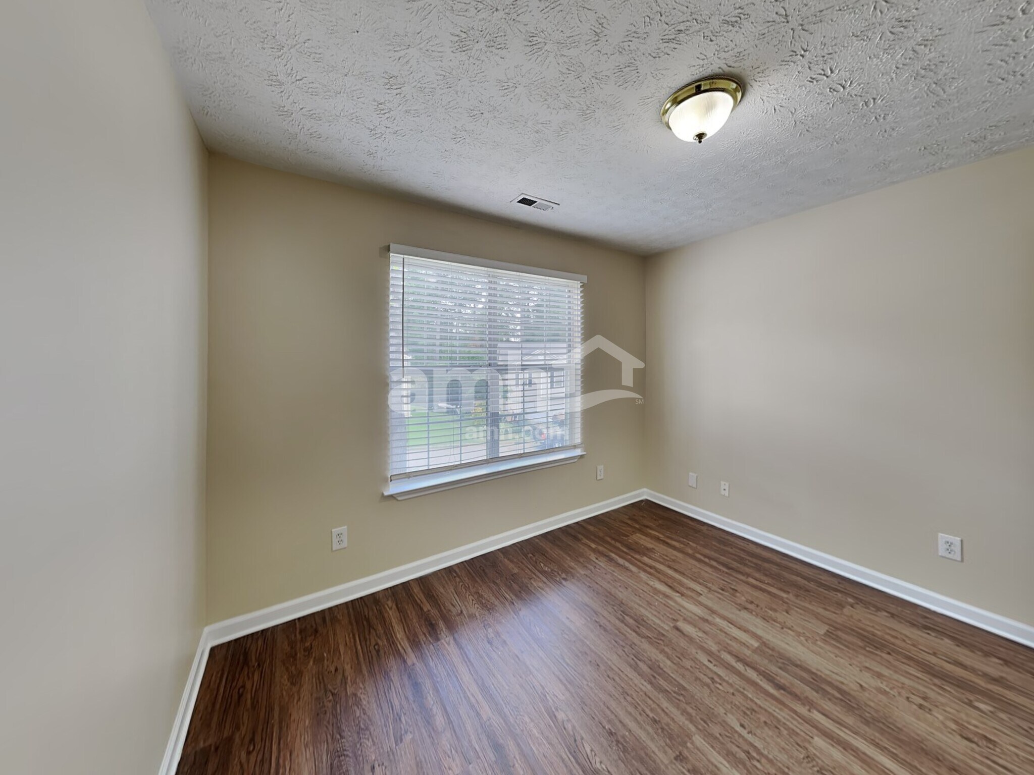 Building Photo - 7114 Hillcrest Chase Dr