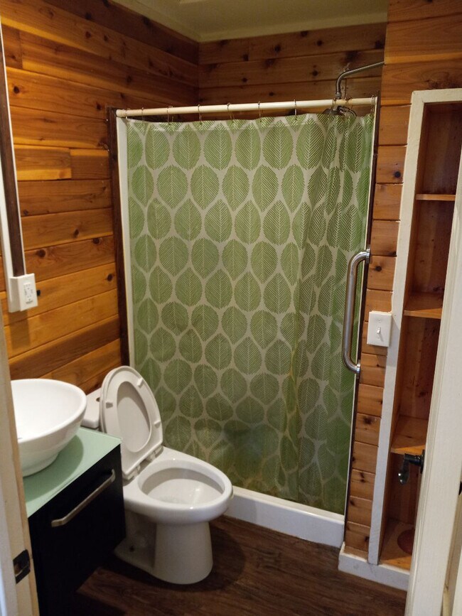 Building Photo - 3 Ala Loop