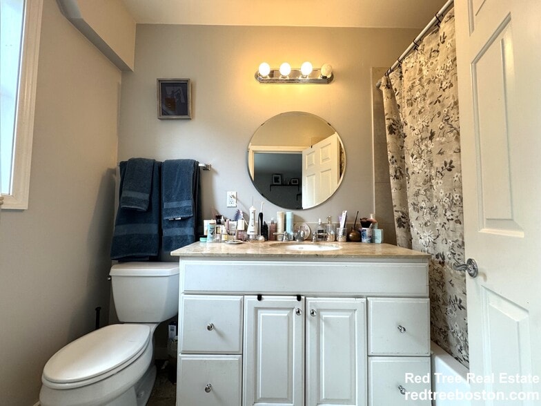 Building Photo - 4 N Crescent Circuit