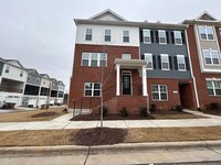 Building Photo - 4 Bedroom | 3.5 Bath  Wake Forest Townhome...