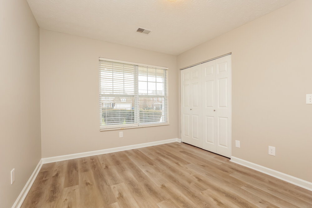 Building Photo - 924 Grand Oak Dr