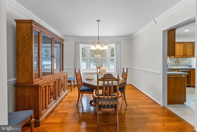 Building Photo - 8009 Frontier Dr