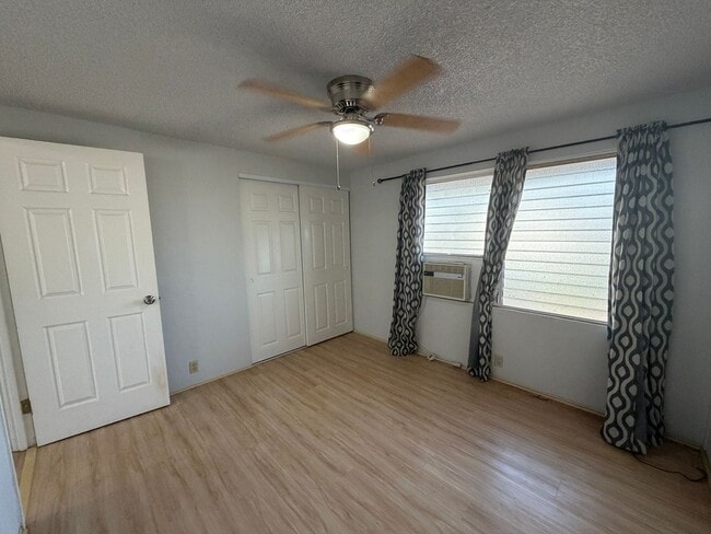 Building Photo - Bright Two Bedroom in Ewa Beach