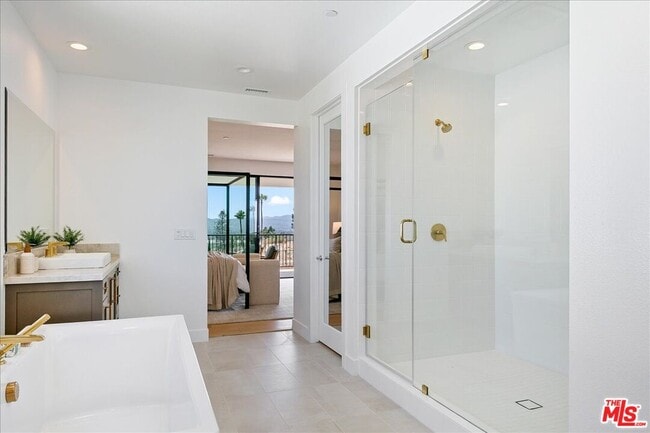Building Photo - 22810 Seaqua Cir