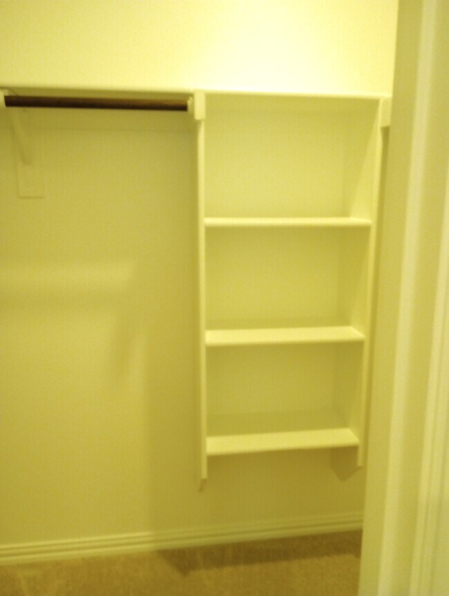 Building Photo - 5119 Winterberry Dr