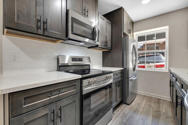 Building Photo - 1226 Hidden Pl