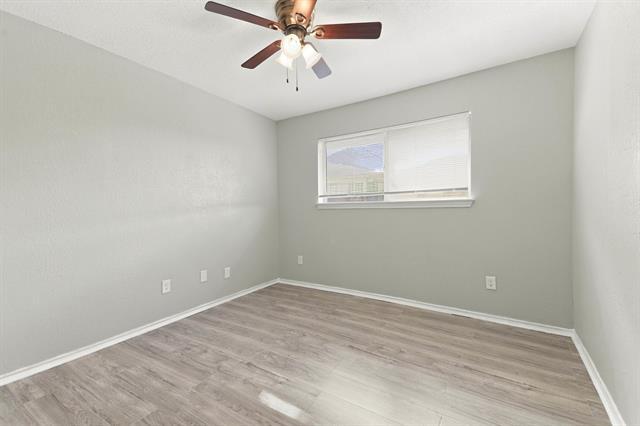 Building Photo - 2865 Meadowbrook Dr