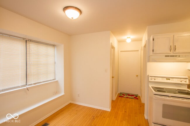 Building Photo - 1838 Keystone Lakes Dr