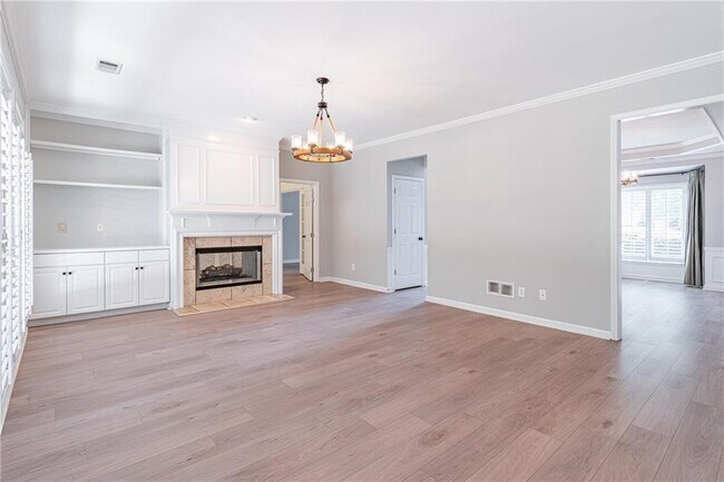 Building Photo - 5491 Oxford Chase Way