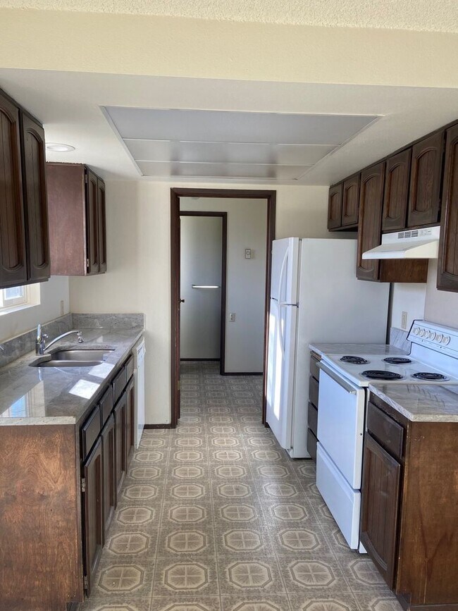 Building Photo - S Street Duplex