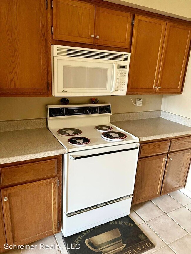 Building Photo - 1 br, 1 bath House - 3270 S. Goldfield #813