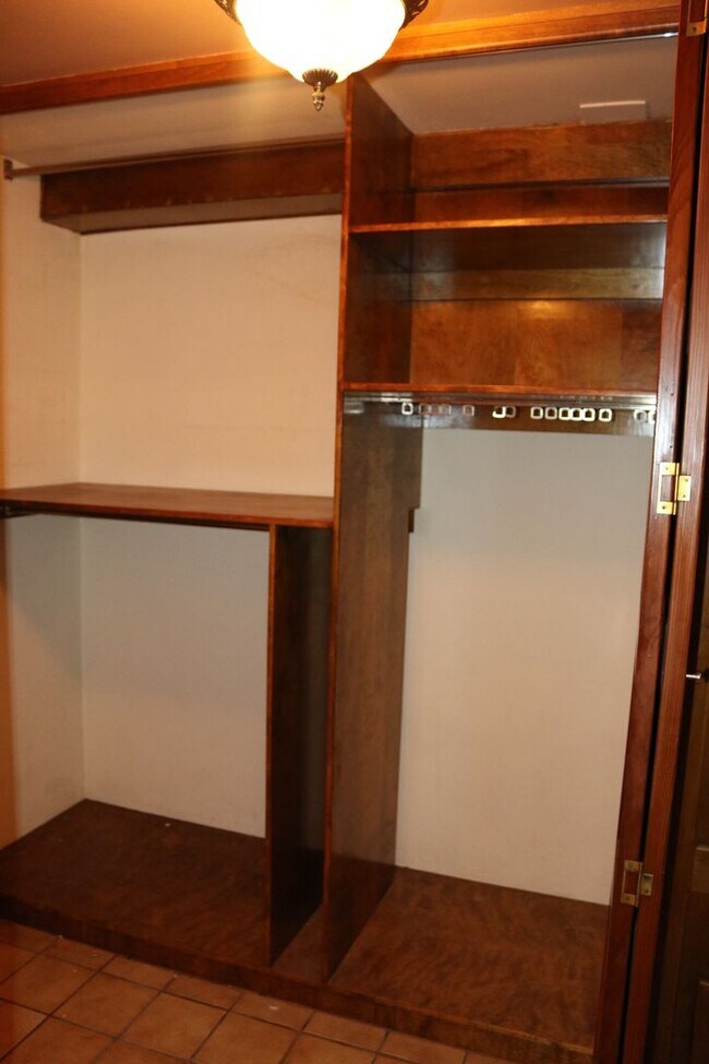 Building Photo - 19275 Symeron Rd