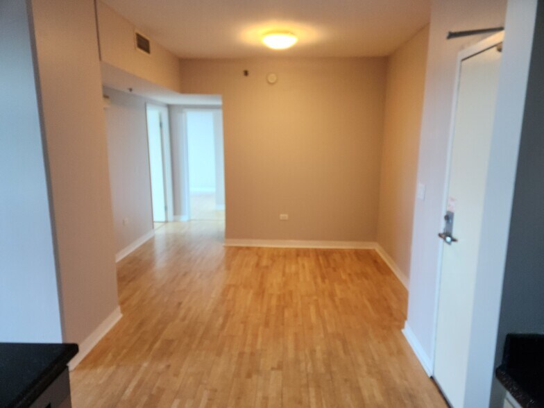 Dinning room and hall - 425 W Beech St