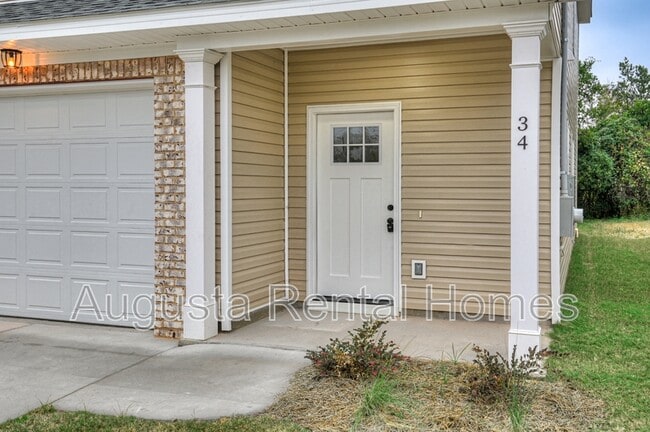 Building Photo - 34 Sherman St