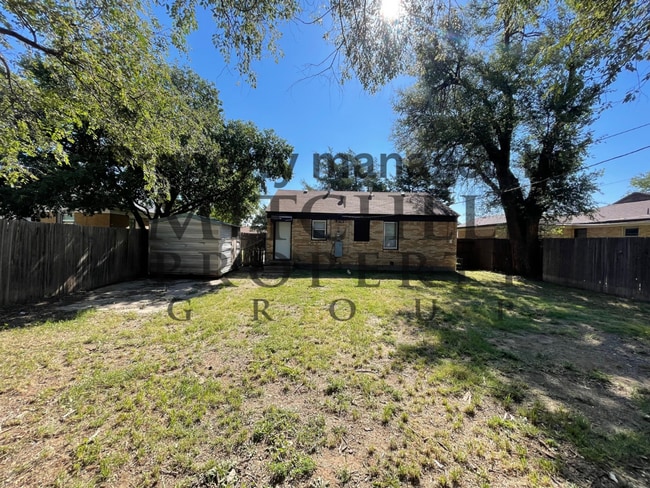 Building Photo - Welcome to 3610 S Lipscomb! 2 bedroom 1 ba...