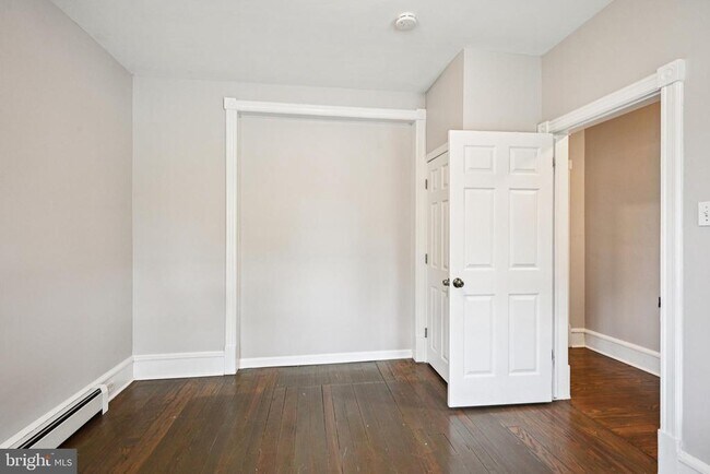 Building Photo - 134 S Main St