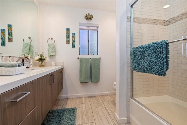 Building Photo - 52273 Avenida Madero