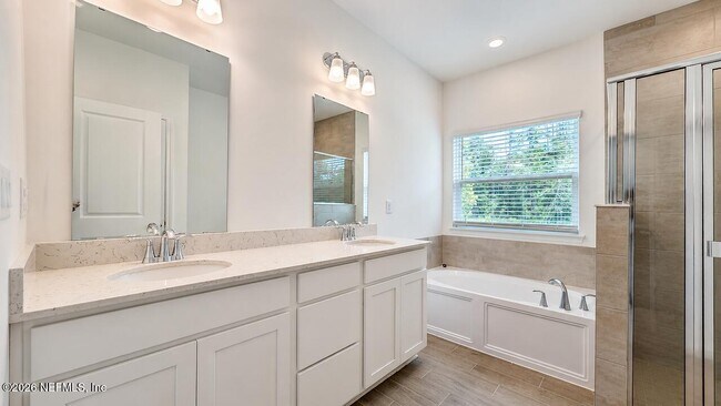 Building Photo - 15524 Creek Edge Ct