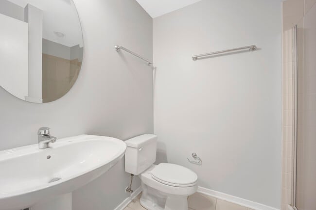 Building Photo - 500 W Superior-710